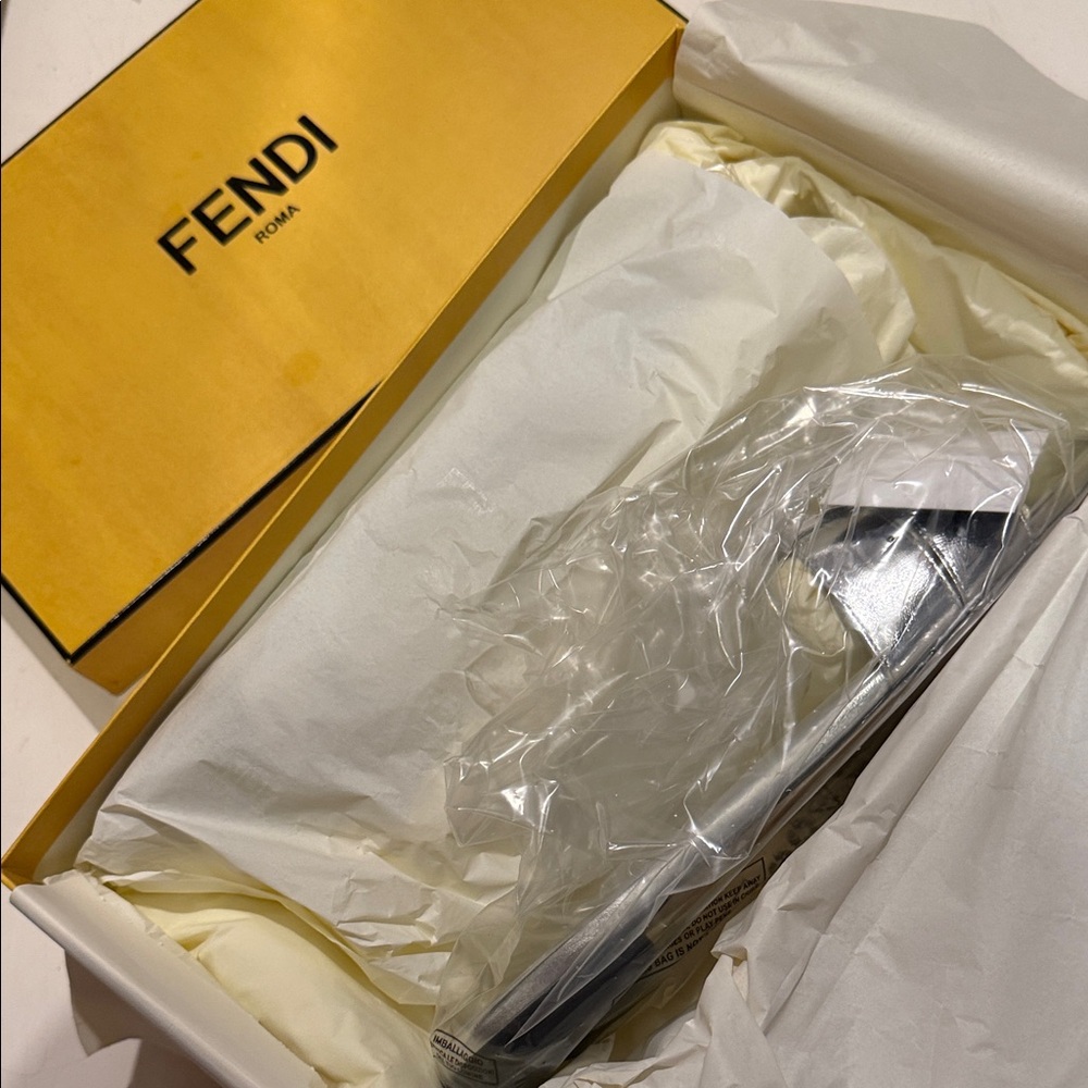Fendi FFold Metallic Slide Sandals size EU 40 BNWB - Picture 4 of 9